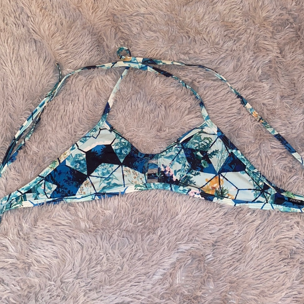 JOLYN GEOMETRIC TOMCAT TOP